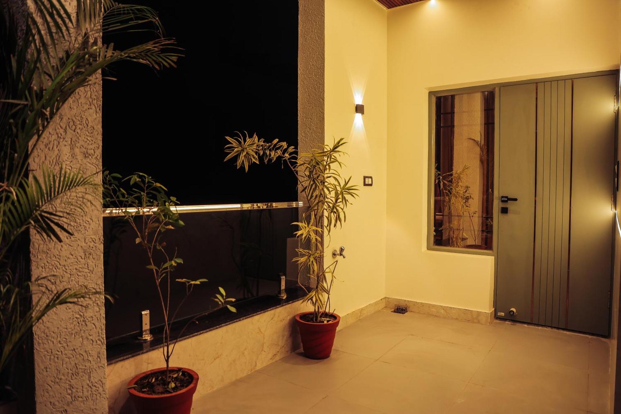 Anirudh Homestay Agra  Bagian luar foto