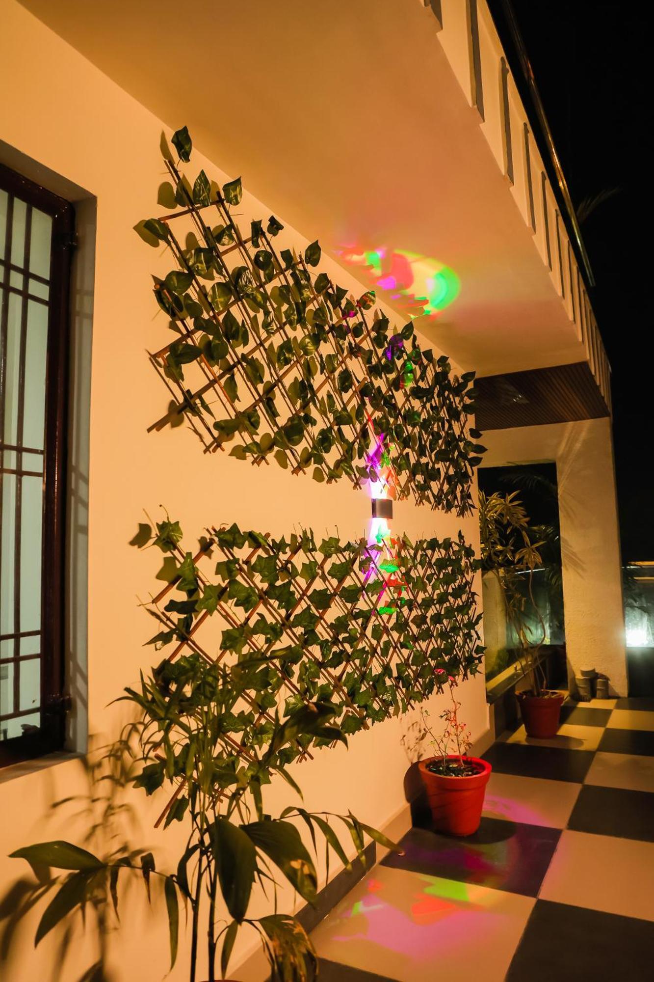 Anirudh Homestay Agra  Bagian luar foto